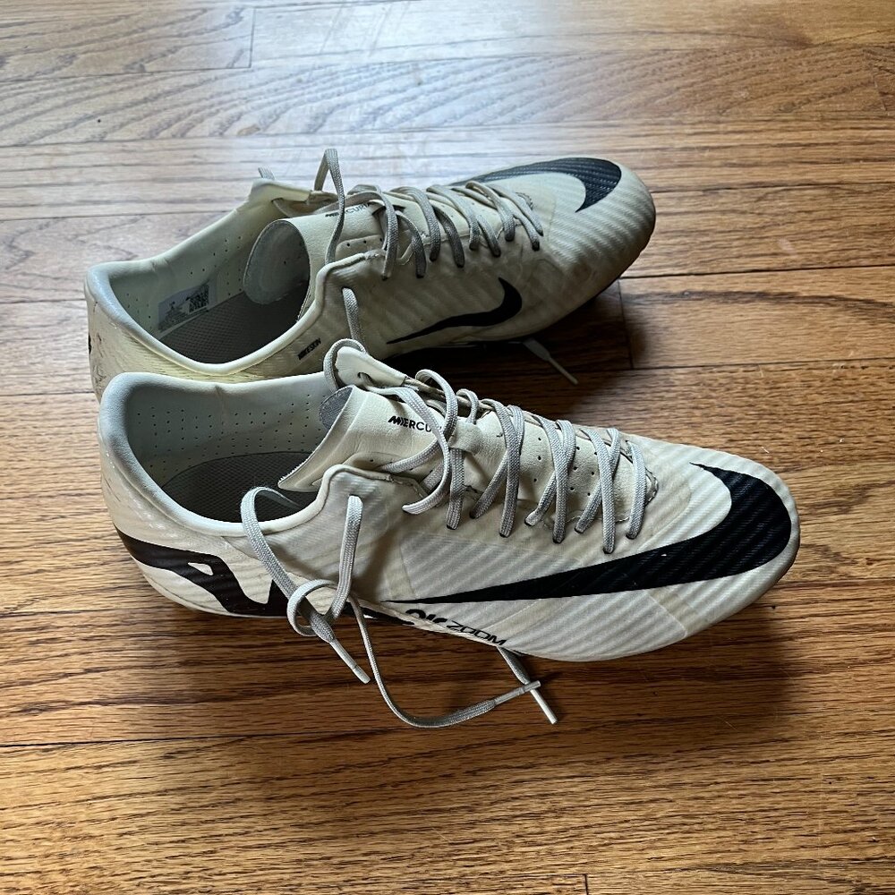 Men's Mercurial Zoom Soccer Cleats Size 8